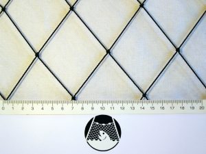 Protective nets for breeding chickens and small domestic birds PET 55/1,4 mm black