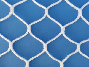 Machine-made netting polyprophylene knotless 45×45/3,0 mm white - 1