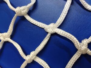 Machine-made netting polyprophylene knotted 35×35/2,5 mm white - 1